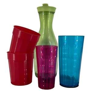 Arrow Plastic Tumblers United Plastics Fluted Stadium Cups Green Carafe Bundle